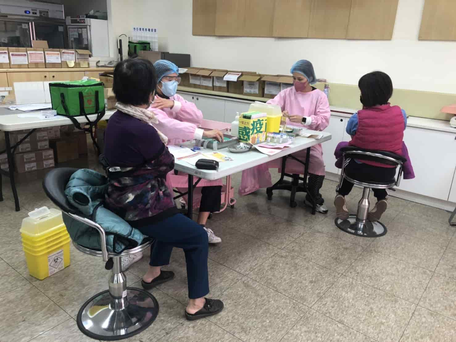 112年2月22日新冠疫苗接種 相本