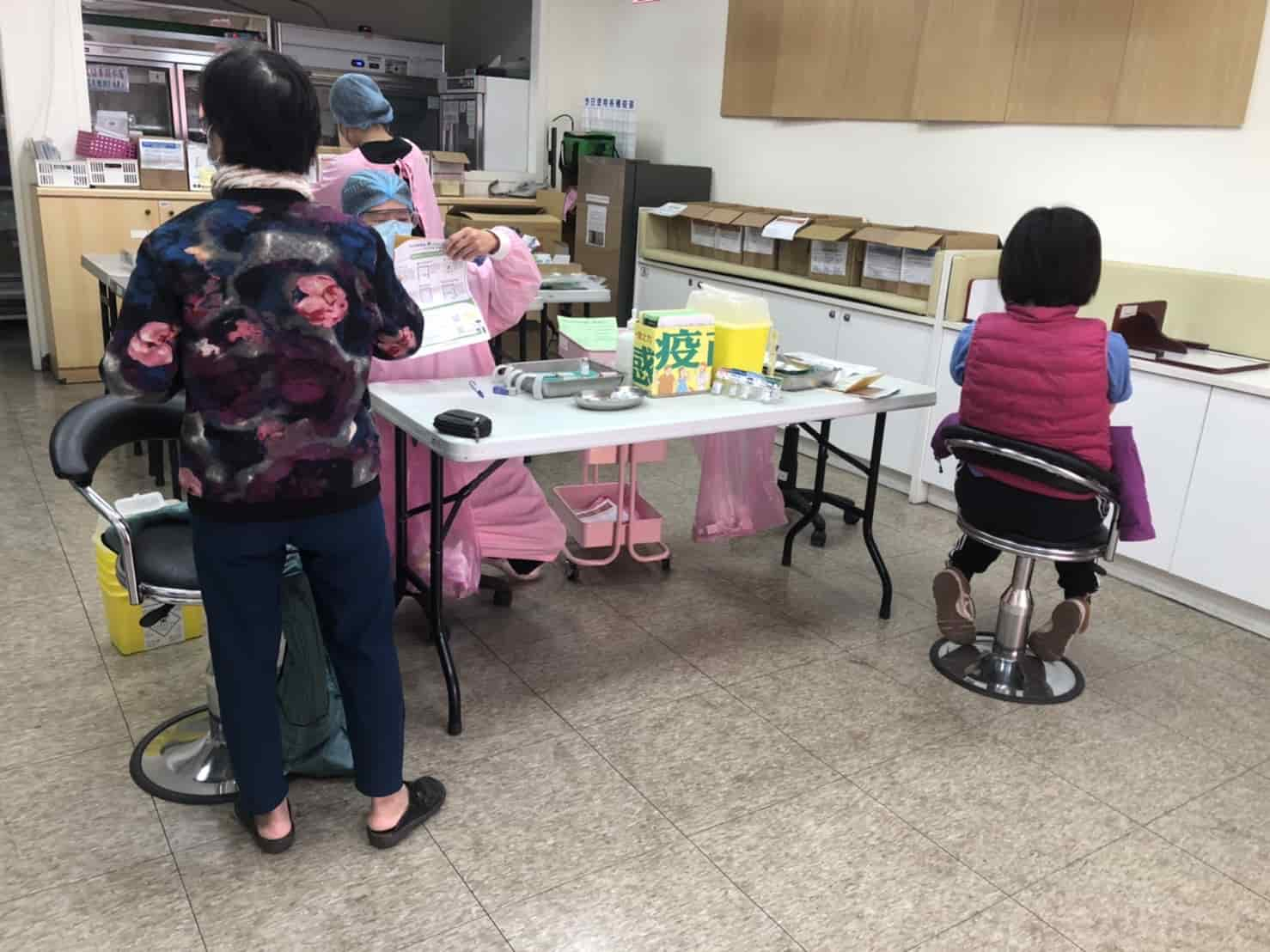 112年2月22日新冠疫苗接種照片3